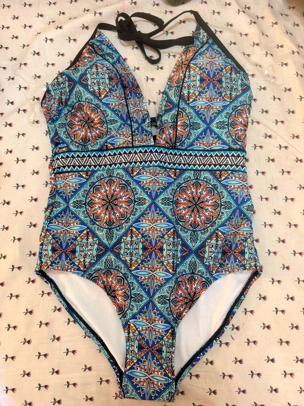 Laundry By Shelli Segal One-Piece Swimsuit Size S Blue Patterned Plunge
